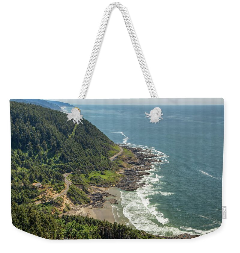 Beach Weekender Tote Bag featuring the photograph Oregon Coastline 01035 by Kristina Rinell
