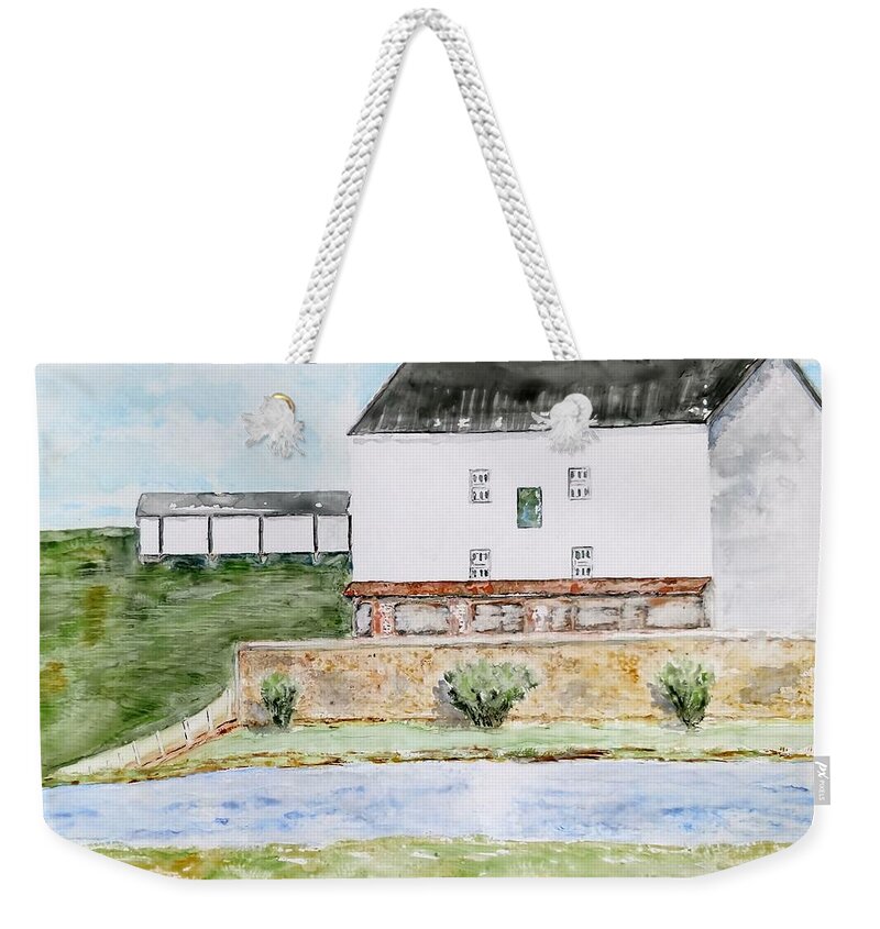 Barn Weekender Tote Bag featuring the painting Pennsylvania Barn by Claudette Carlton