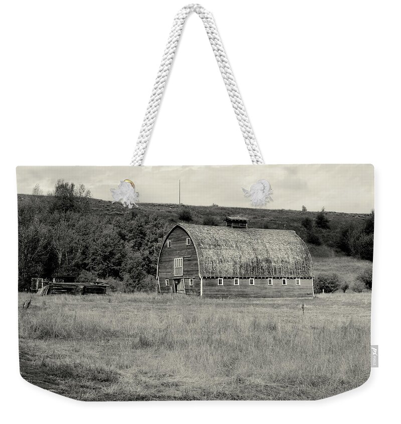 Barn Weekender Tote Bag featuring the photograph Red Lodge MT Barn Black and white by Cathy Anderson