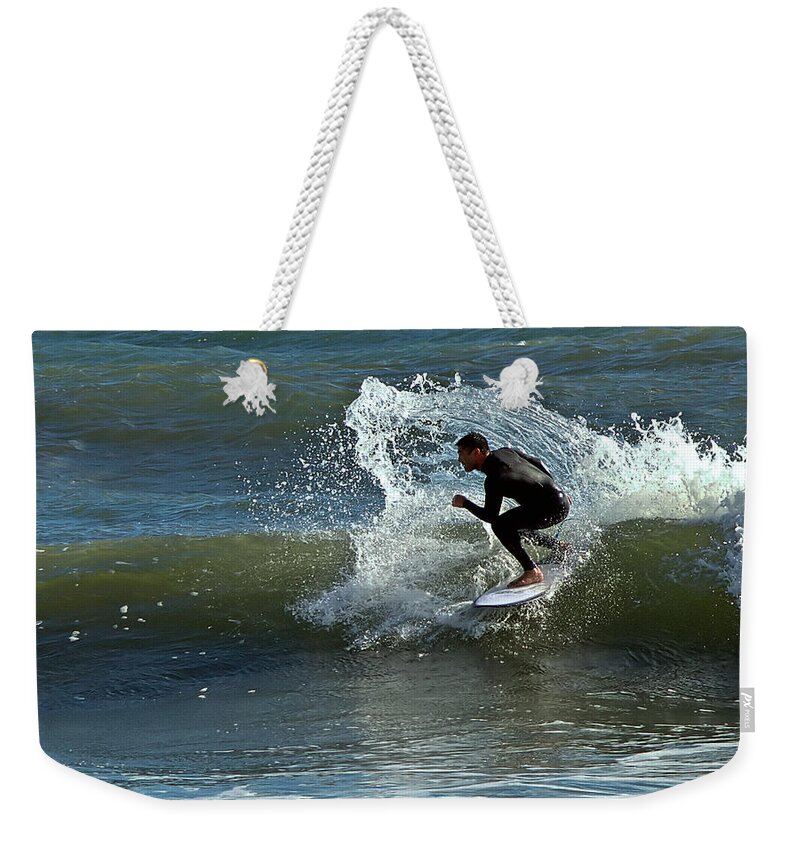 Ventura Weekender Tote Bag featuring the photograph Splish-Splash by Michael Gordon