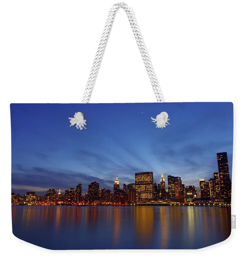 Outdoors Weekender Tote Bag featuring the photograph Sunset From Long Island by Pedro Díaz Cosme