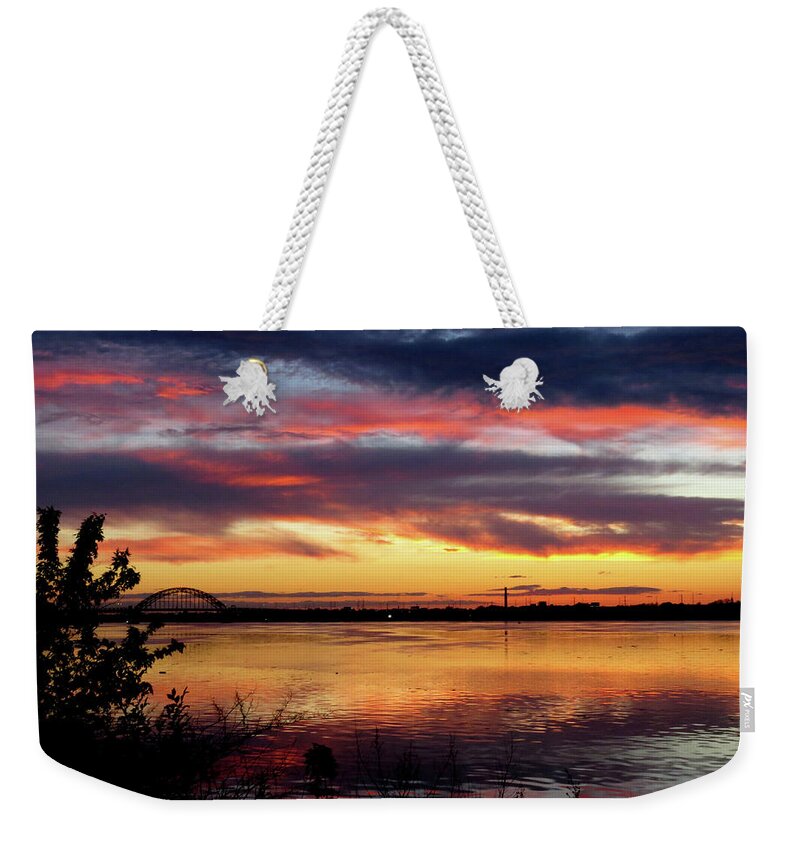 Sunsets Weekender Tote Bag featuring the photograph Sunset on the Delaware No. Four by Linda Stern