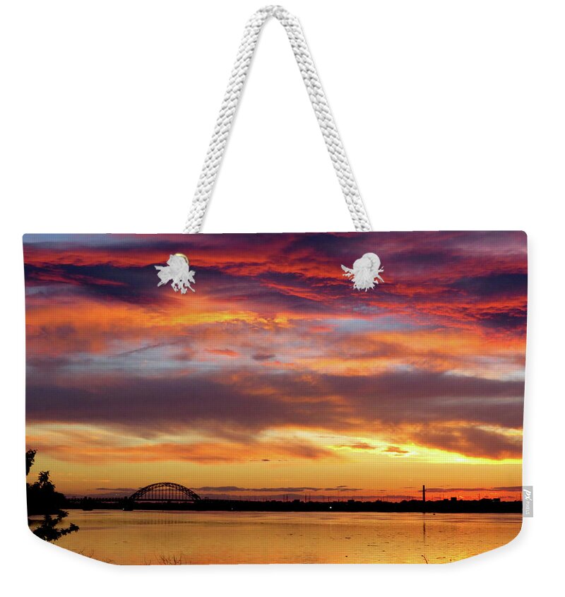 Sunsets Weekender Tote Bag featuring the photograph Sunset on the Delaware No. Two by Linda Stern