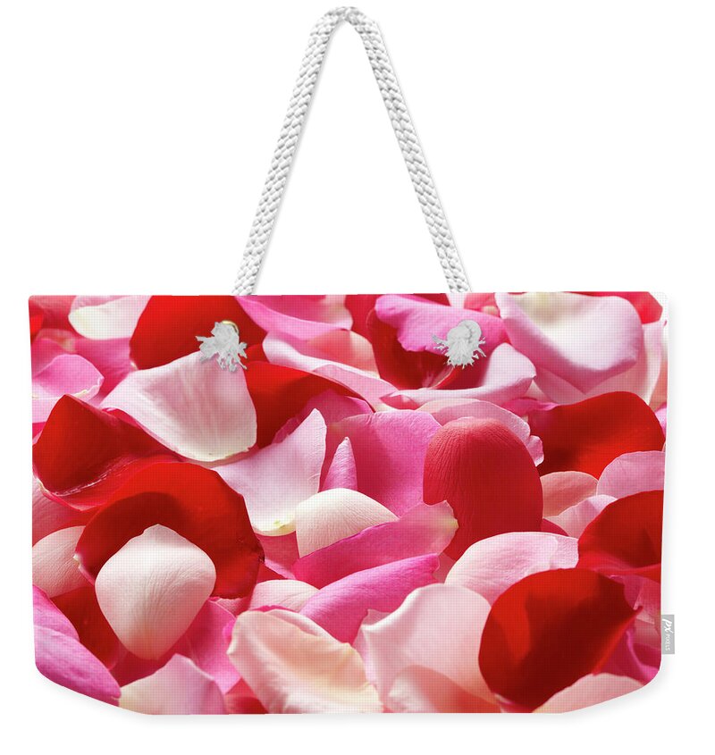 Natural Pattern Weekender Tote Bag featuring the photograph The Petal Which Was Spread by Yuji Kotani
