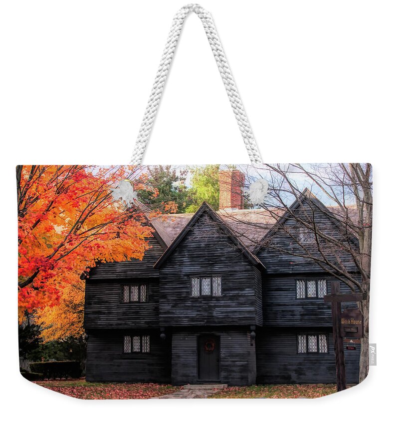 Salem Witch House Weekender Tote Bag featuring the photograph The Salem Witch House by Jeff Folger