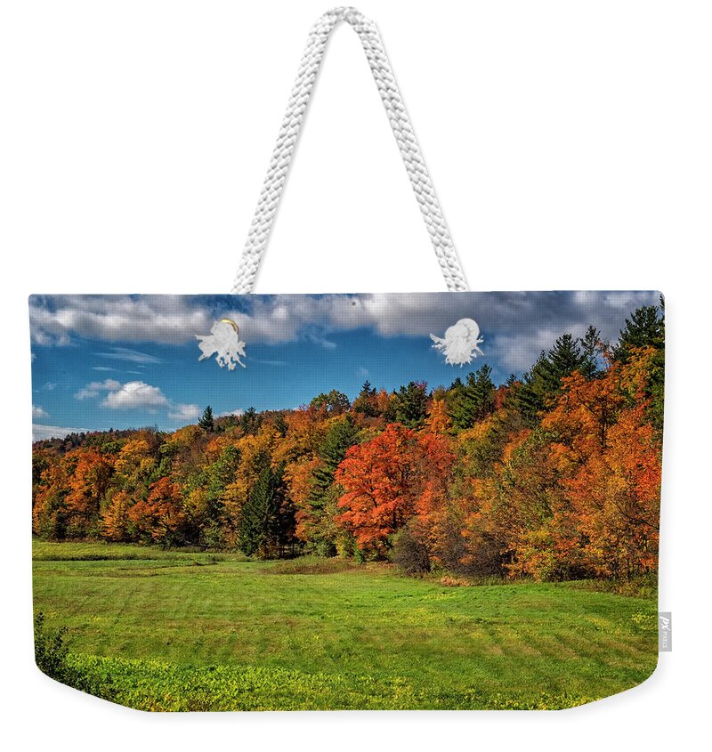Hayward Garden Putney Vermont Weekender Tote Bag featuring the photograph Vermont Autumn Colors by Tom Singleton