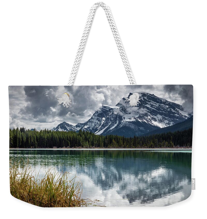 Love Weekender Tote Bag featuring the photograph Waterfowl Lake by Gary Migues