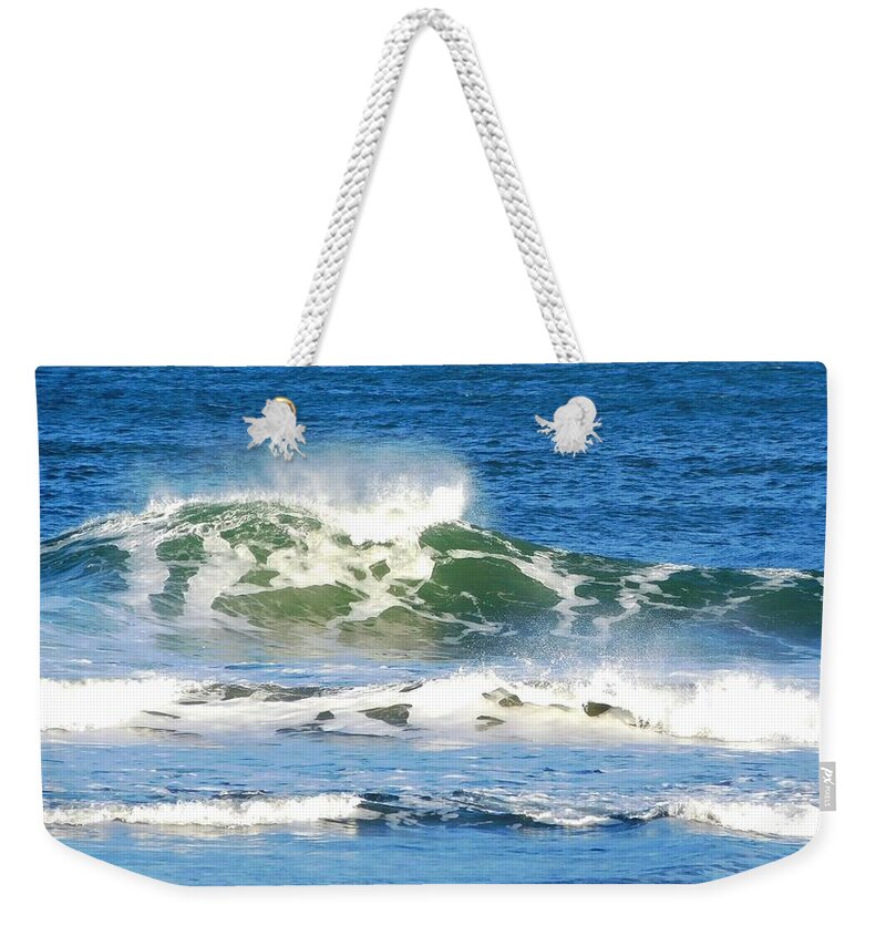 Sea Weekender Tote Bag featuring the photograph - Waves at Long Sands, York ME by THERESA Nye