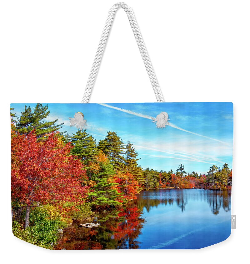 Autumn Weekender Tote Bag featuring the photograph Autumn Colors at Kearney 01 Lake by Ken Morris