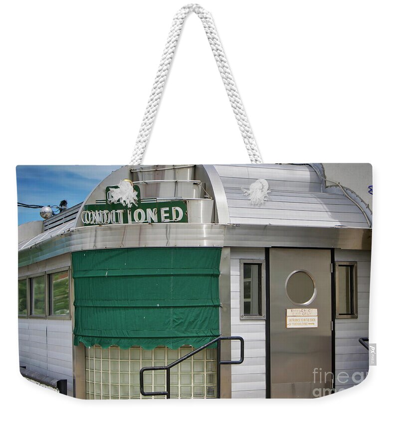 Threadgill's Weekender Tote Bag featuring the photograph Threadgill's #1 by Andrea Smith