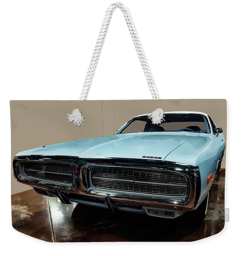 1972 Dodge Charger Se Weekender Tote Bag featuring the photograph 1972 Dodge Charger SE by Flees Photos