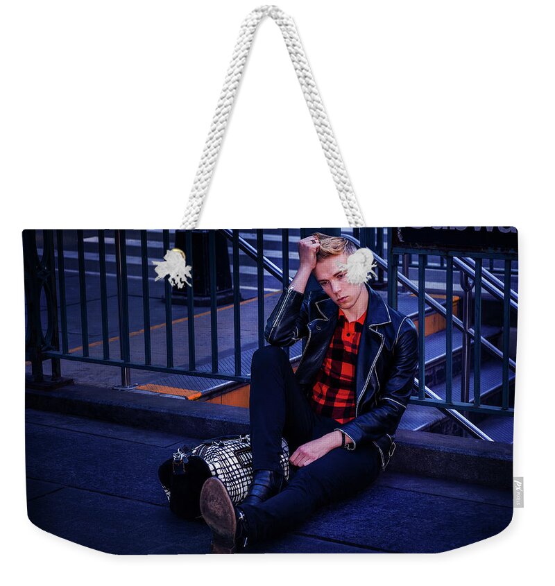 American Weekender Tote Bag featuring the photograph A Traveler in New York City 171001_0867 by Alexander Image