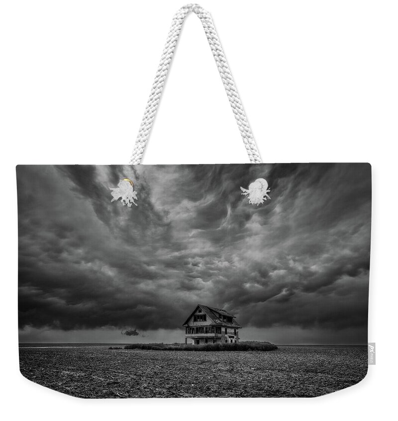 Kansas Weekender Tote Bag featuring the photograph Abandoned and Alone by Darren White