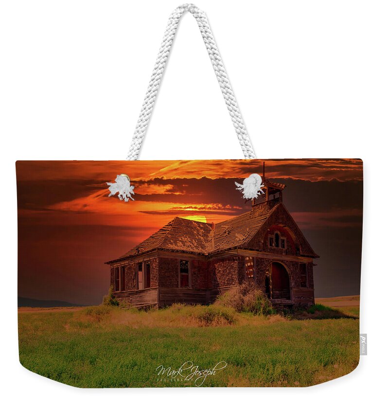 Abandoned Weekender Tote Bag featuring the photograph Abandoned Govan Schoolhouse by Mark Joseph