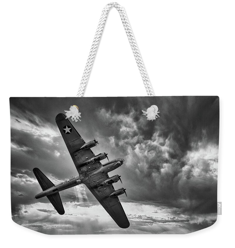 Usa Weekender Tote Bag featuring the photograph Boeing B-17 Flying Fortress, World War 2 Bomber Aircraft Black and White by Rick Deacon
