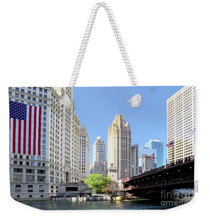 City Weekender Tote Bag featuring the photograph Chicago on the 4th of July by Gunther Allen