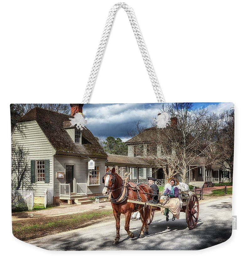 Virginia Weekender Tote Bag featuring the photograph Colonial Williamsburg - Market Day by Susan Rissi Tregoning