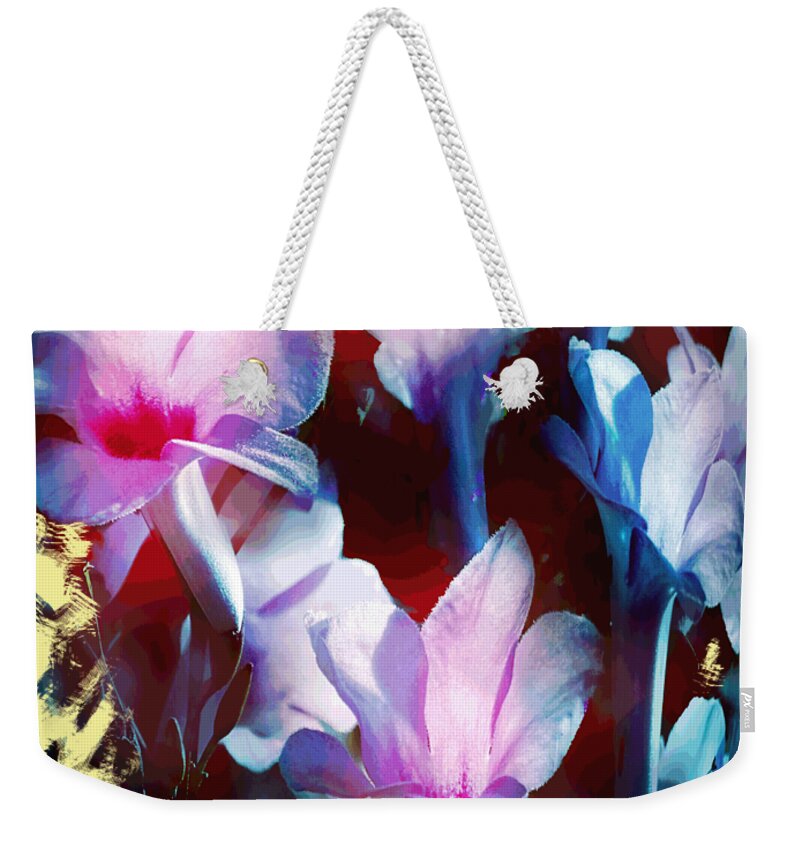 Interiors Weekender Tote Bag featuring the photograph Confinamiento by Alfonso Garcia