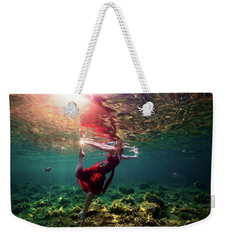Underwater Weekender Tote Bag featuring the photograph Dancing II by Gemma Silvestre