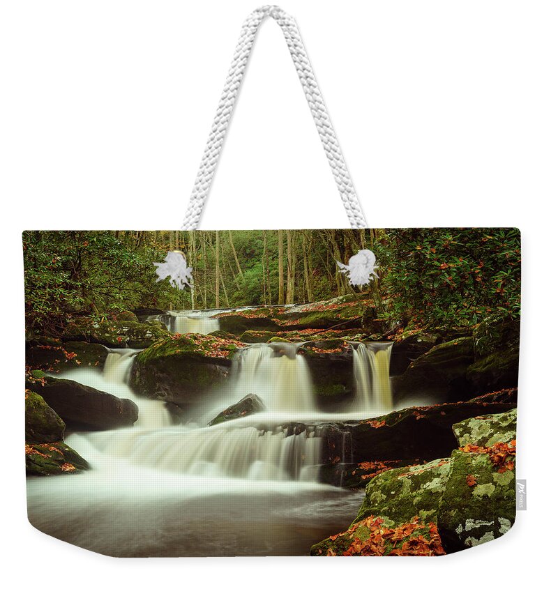 Tennessee Weekender Tote Bag featuring the photograph Easy Like Sunday Morning by Darrell DeRosia