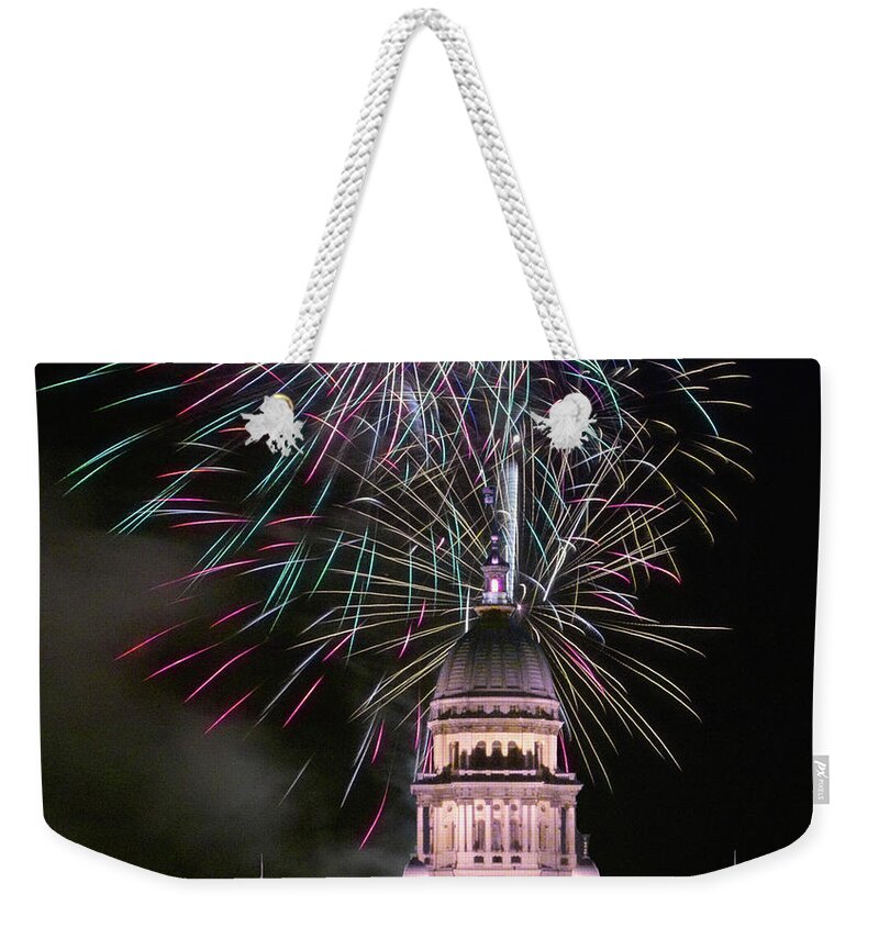 Illinois Weekender Tote Bag featuring the photograph Fireworks at Illinois State Capital Springfield by Kimberly Blom-Roemer