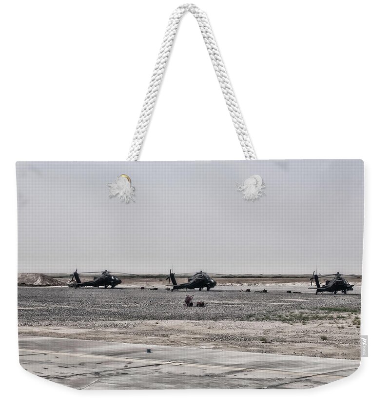  Weekender Tote Bag featuring the photograph Flight line by Doug Wittrock