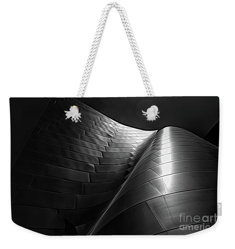 Frank Gehry Weekender Tote Bag featuring the photograph Frank Gehry Architect Los Angeles BW by Chuck Kuhn