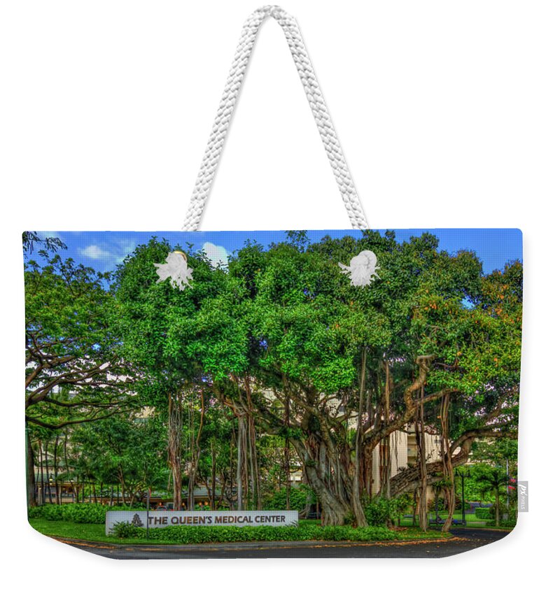 Reid Callaway The Queen’s Medical Center Images Weekender Tote Bag featuring the photograph Honolulu Hawaii The Queens Medical Center 888 Panorama Architectural Landscape Art by Reid Callaway