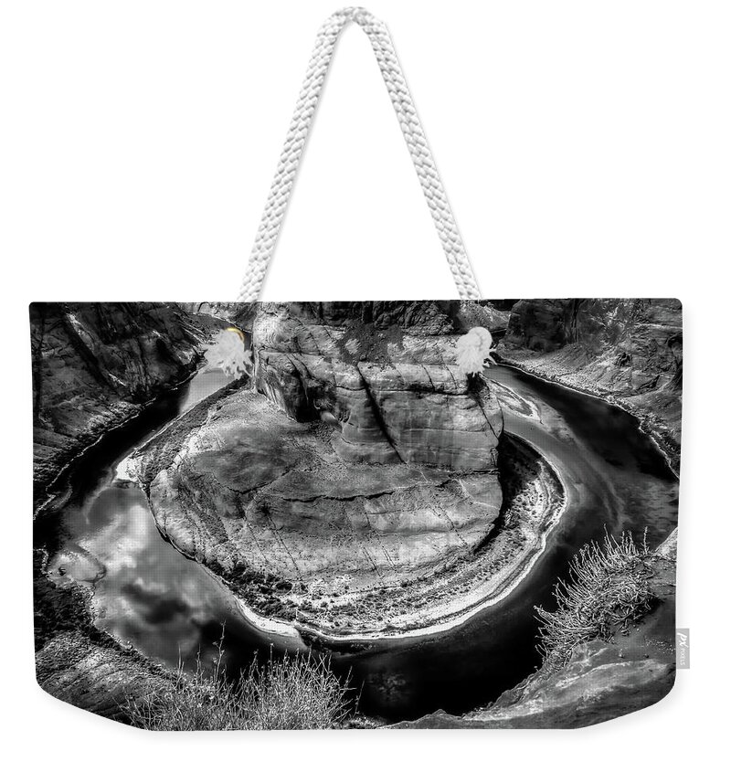 Horse Shoe Bend Weekender Tote Bag featuring the photograph Horse Shoe Bend BW by Michael Damiani