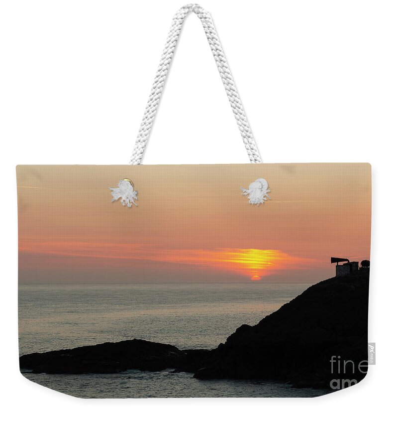 Killantringan Weekender Tote Bag featuring the photograph Killantringan Foghorn Sunset by Maria Gaellman