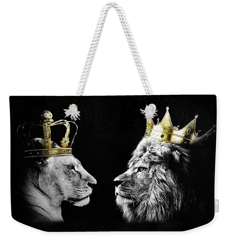 https://render.fineartamerica.com/images/rendered/default/flat/weekender-tote-bag/images/artworkimages/medium/3/king-and-queen-glossy-poster-lion-and-lioness-couple-gift-home-wall-decor-daryl-long.jpg?&targetx=0&targety=-7&imagewidth=779&imageheight=506&modelwidth=779&modelheight=506&backgroundcolor=585858&orientation=0&producttype=totebagweekender-24-16-white