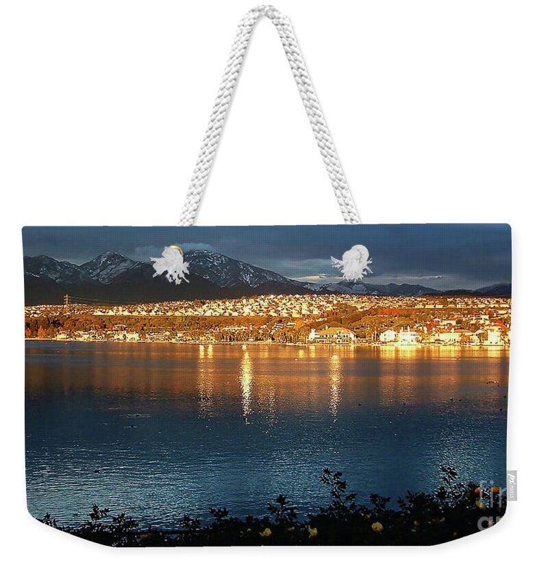 Southern California Weekender Tote Bag featuring the photograph Lake Mission Viejo Winter Sunset by Brian Watt