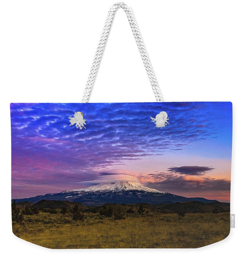 Lenticular Weekender Tote Bag featuring the photograph Lenticulars Over Mount Shasta by Ryan Workman Photography