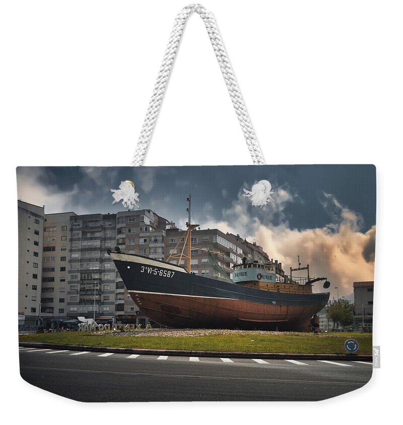 Vigo Weekender Tote Bag featuring the photograph Low tide on the roundabout by Micah Offman