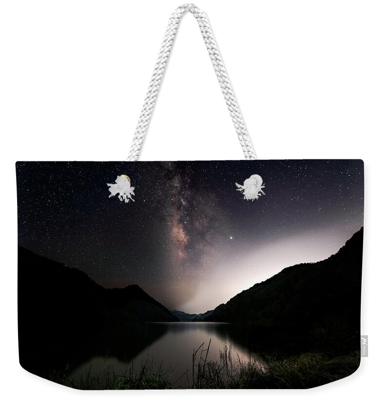 Milky Way Weekender Tote Bag featuring the photograph Milky Way over the Ou River near Longquan in China by William Dickman
