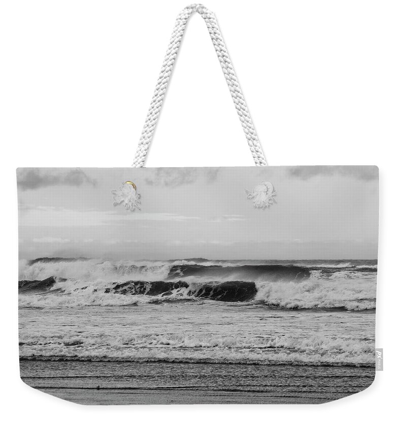 Ocean Waves Weekender Tote Bag featuring the photograph Momentum by Gina Cinardo