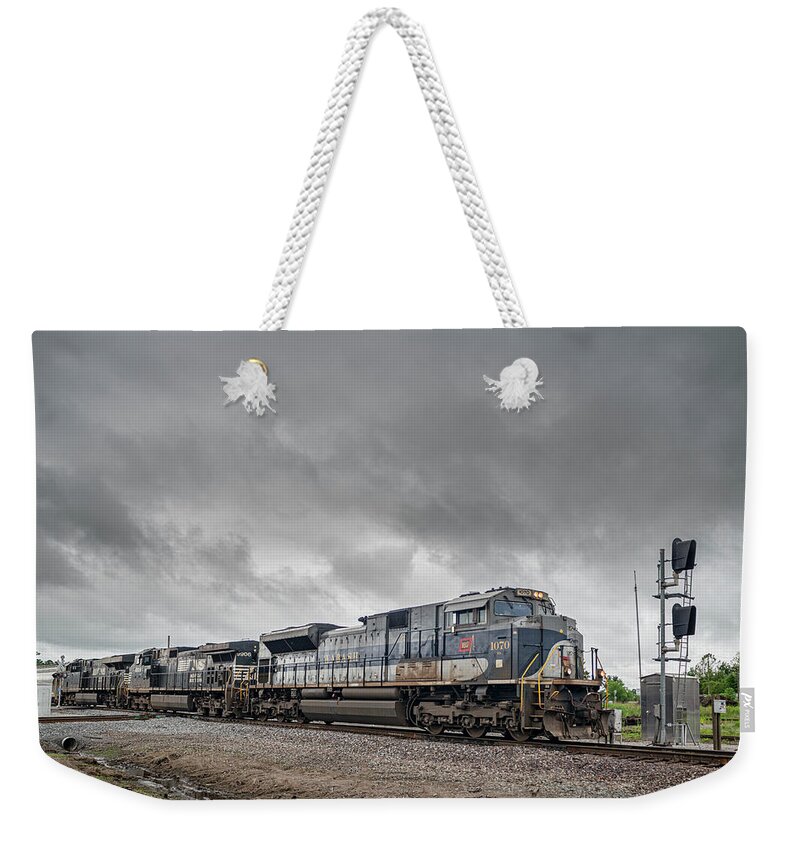 Railroad Weekender Tote Bag featuring the photograph Norfolk Southern Railway Wabash heritage unit at Mt. Vernon IL by Jim Pearson