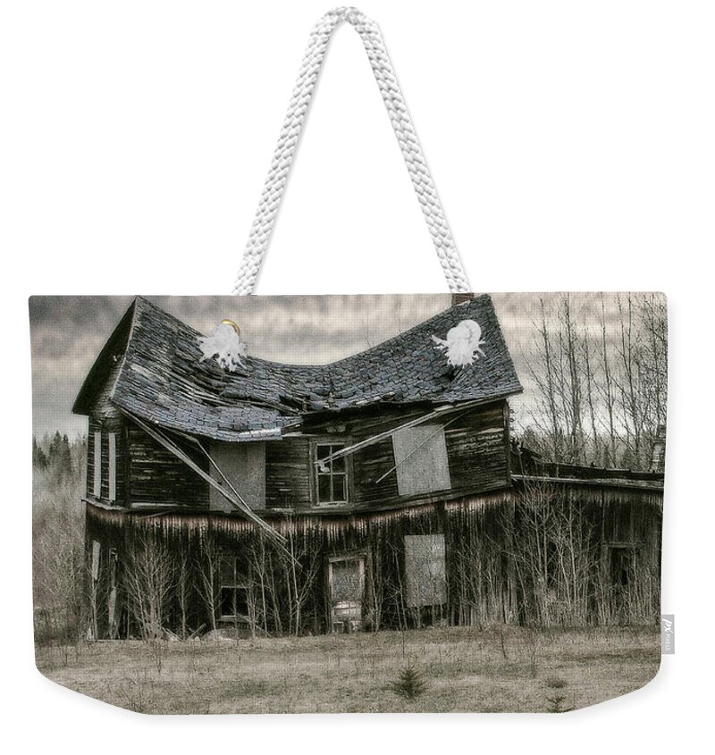 Abandeoned House Haunted Eiry Mysterious Weekender Tote Bag featuring the photograph Old Abandoned House by Louise Tanguay
