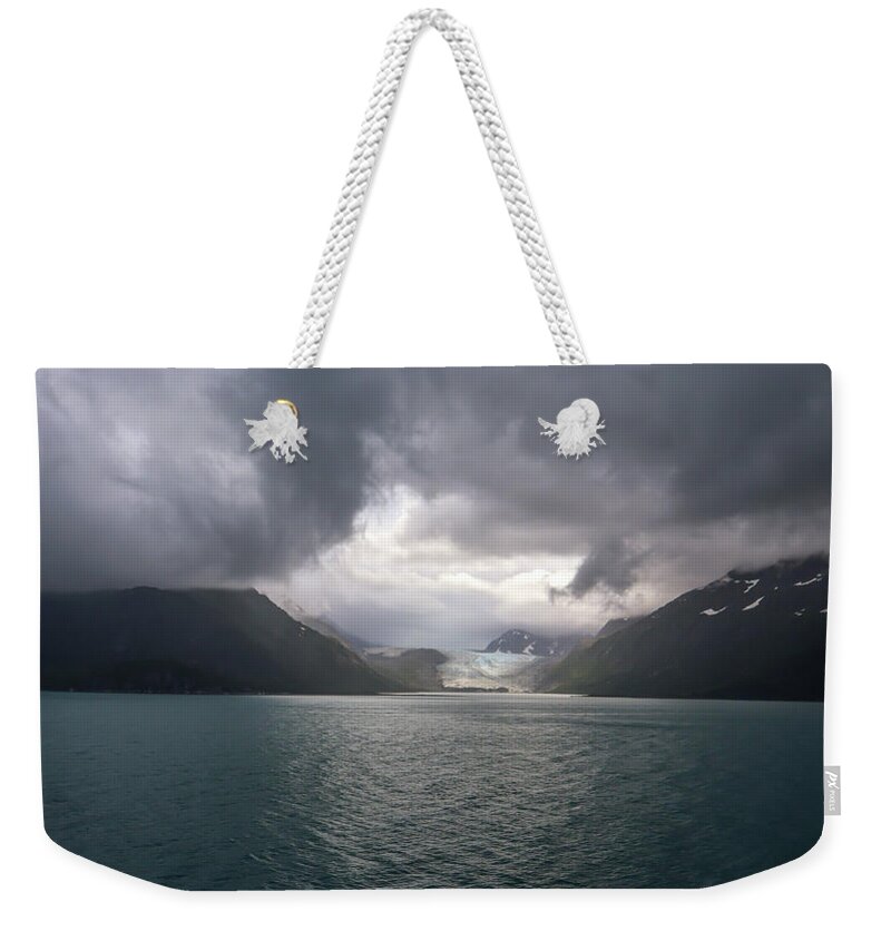 Glacier Bay National Park Weekender Tote Bag featuring the photograph One Morning At Glacier Bay by Ed Williams