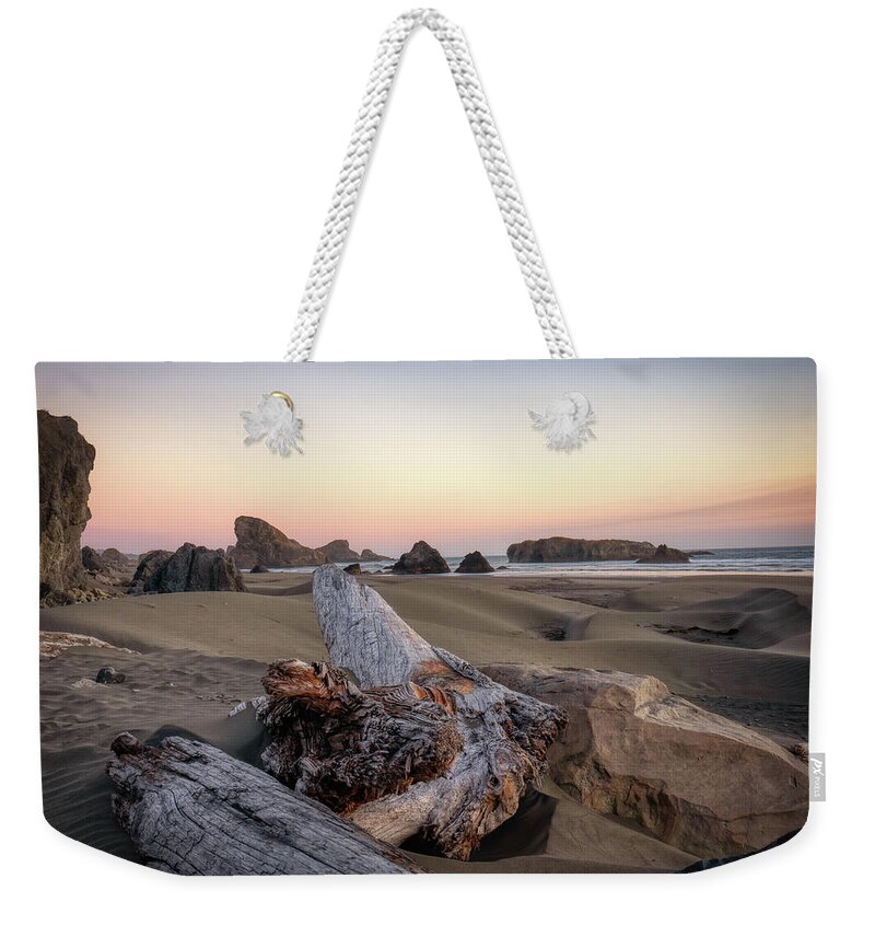 Sunset Weekender Tote Bag featuring the photograph Oregon Pacific Sunset 3 by Ron Long Ltd Photography