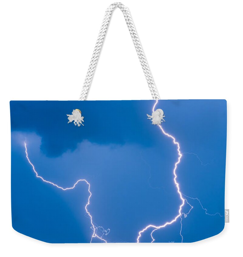 Natanson Weekender Tote Bag featuring the photograph Ortiz Evening Lightening by Steven Natanson