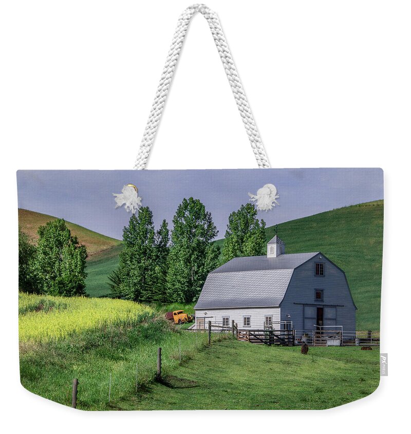 Weekender Tote Bag featuring the photograph Pastoral Palouse, Washington State by Marcy Wielfaert
