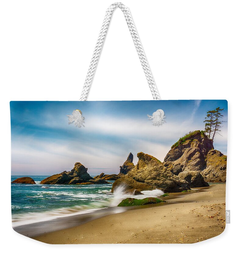Shi Weekender Tote Bag featuring the photograph Shi Shi Beach Rocks by Amanda Jones