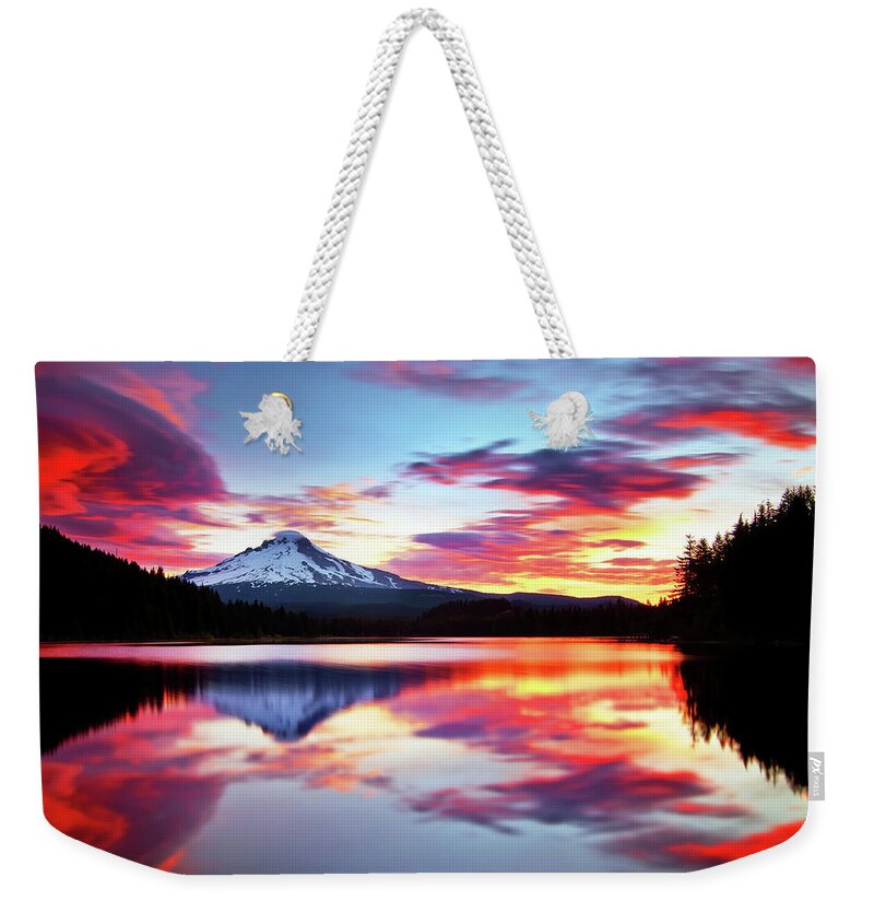 Mount Hood Weekender Tote Bag featuring the photograph Sunrise on the Lake by Darren White