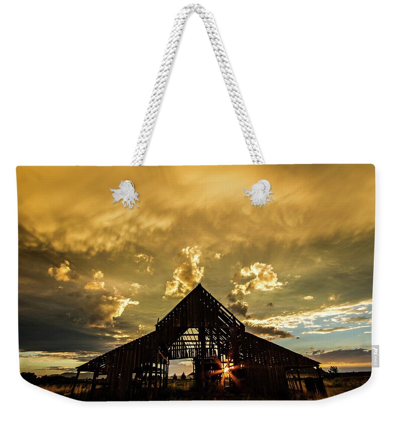 Barn Weekender Tote Bag featuring the photograph Sunset at Mapleton Barn by Wesley Aston