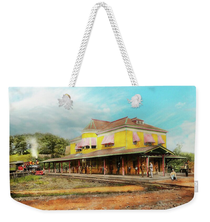 West Virginia Weekender Tote Bag featuring the photograph Train Station - The people you meet 1890 by Mike Savad