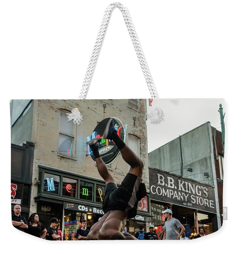 Beale Street Weekender Tote Bag featuring the photograph Warming up by Darrell DeRosia