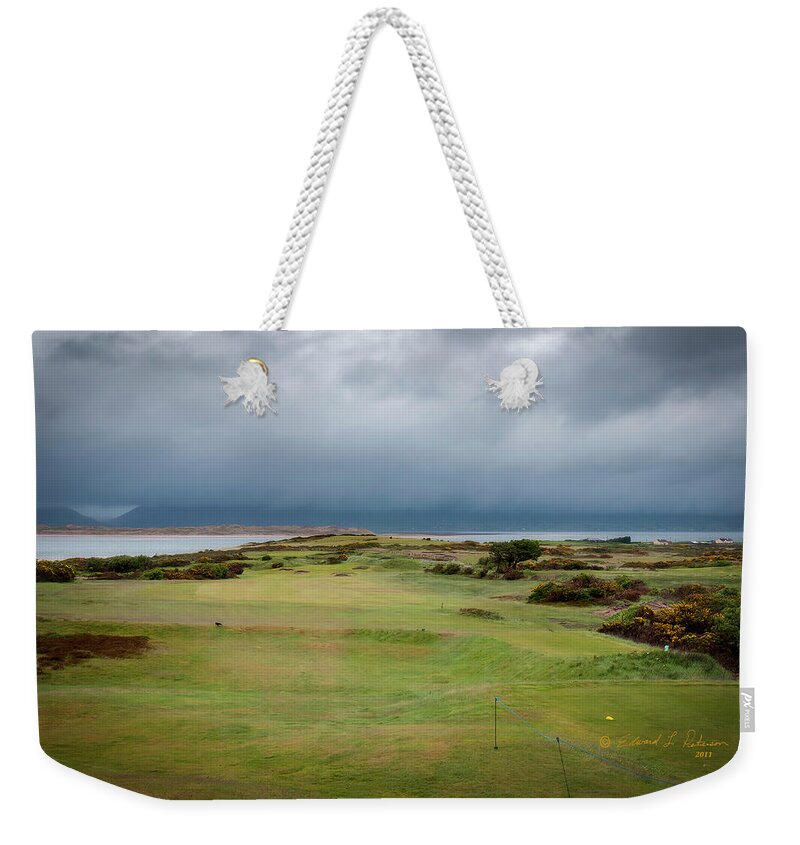 2011 Weekender Tote Bag featuring the photograph Wet Golfing Day by Ed Peterson