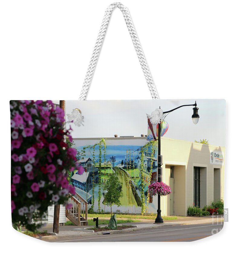 Mural Weekender Tote Bag featuring the photograph Whitehouse Ohio 9398 by Jack Schultz
