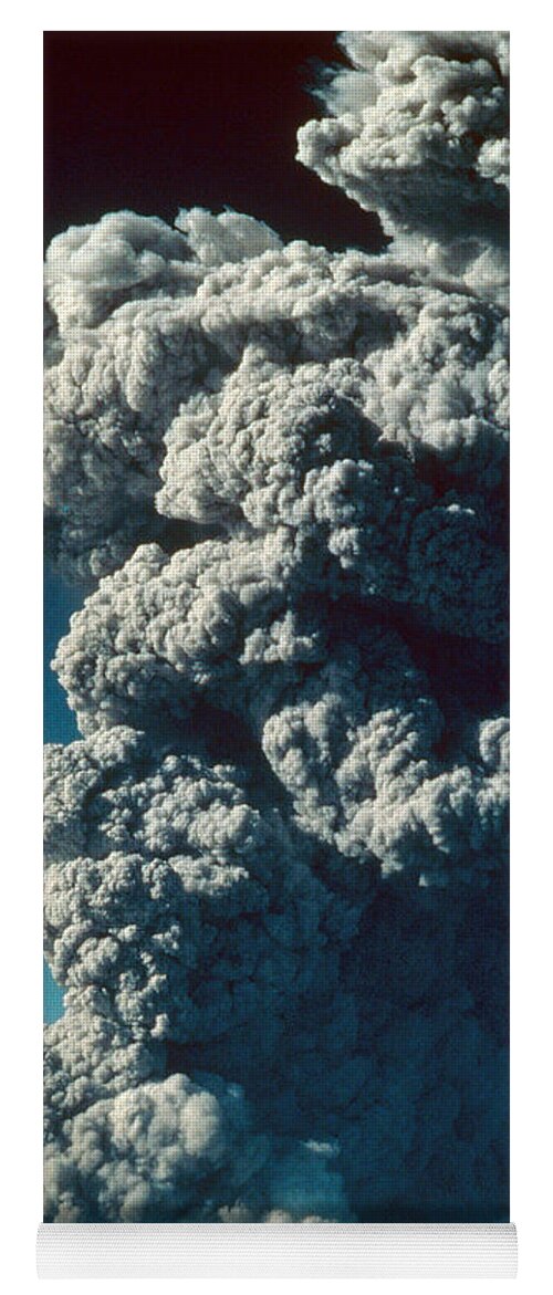 Science Yoga Mat featuring the photograph Eruption Of Mount St. Helens #1 by Images & Volcans